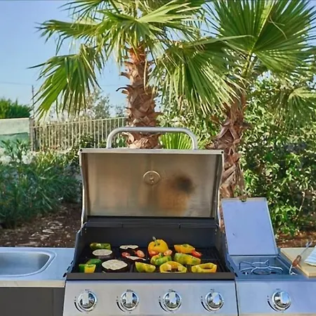 Casale Arezzo - Luxury With Pool & Jacuzzi - Marina Di *