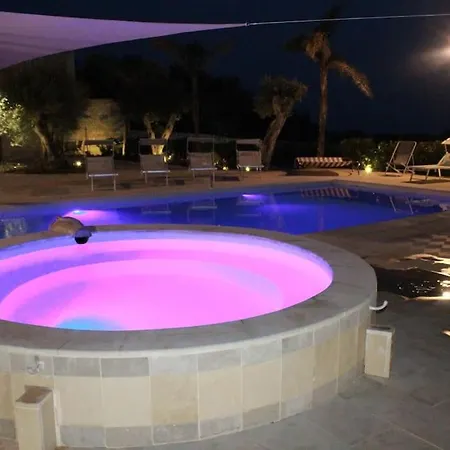 Villa Casale Arezzo - Luxury With Pool & Jacuzzi - Marina Di