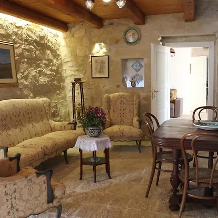 Villa Casale Arezzo - Luxury With Pool & Jacuzzi - Marina Di Ragusa